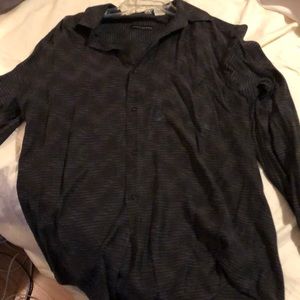Dark multicolored men’s button down shirt